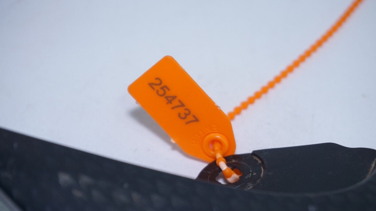 2008 - 2016 Yamaha YZF R6 Right Gas Fuel Tank Fairing Cover 254737 ORIGINAL OEM