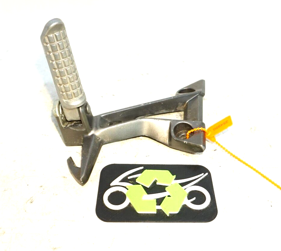 2013 - 17 KAWASAKI NINJA 300 EX300 LEFT REAR FOOT PEG 35063-0841 254950 OEM