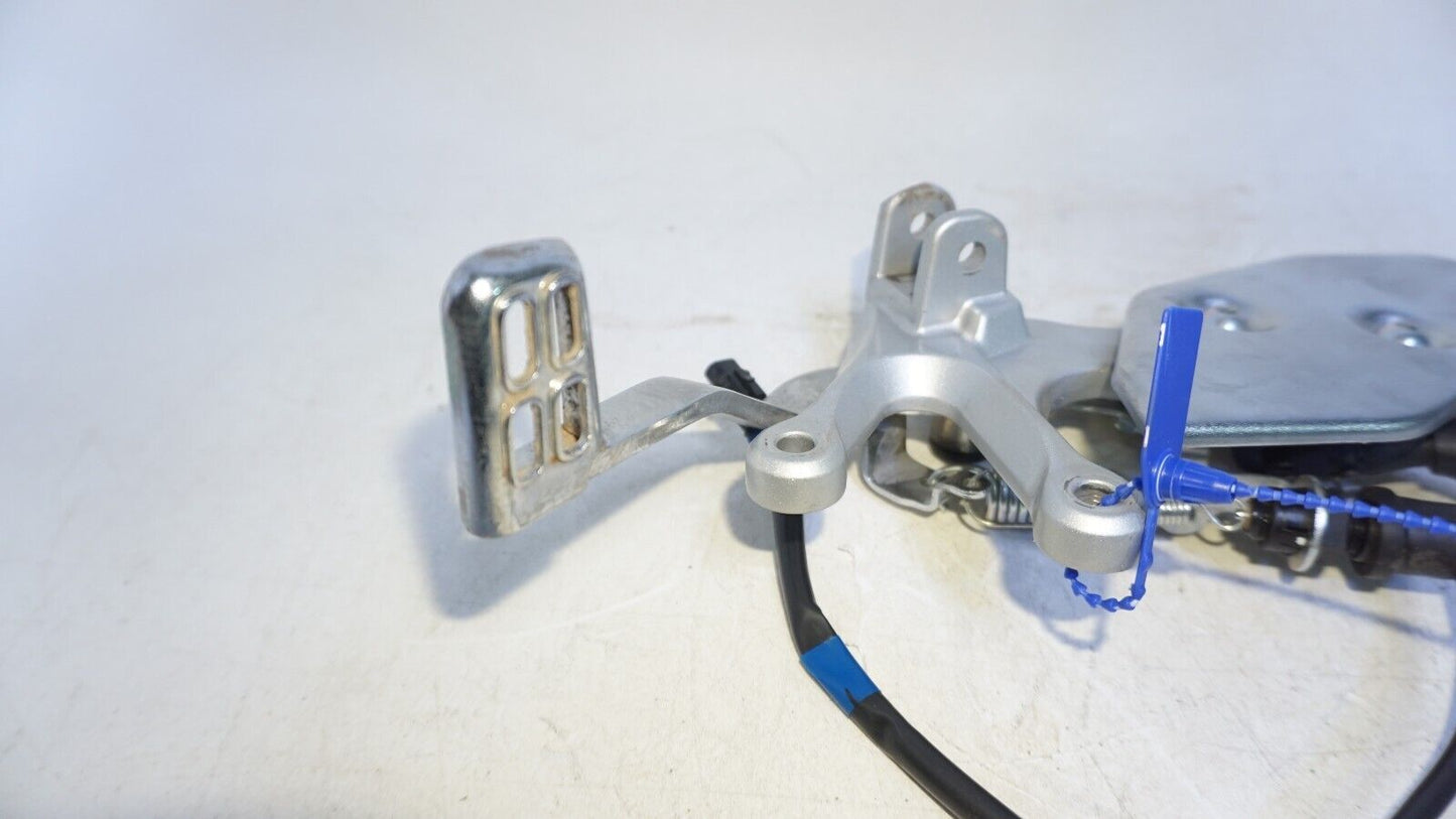 2018-2023 Yamaha R3 YZFR3 Front Right Foot Peg Mount Master Cylinder 160386 OEM