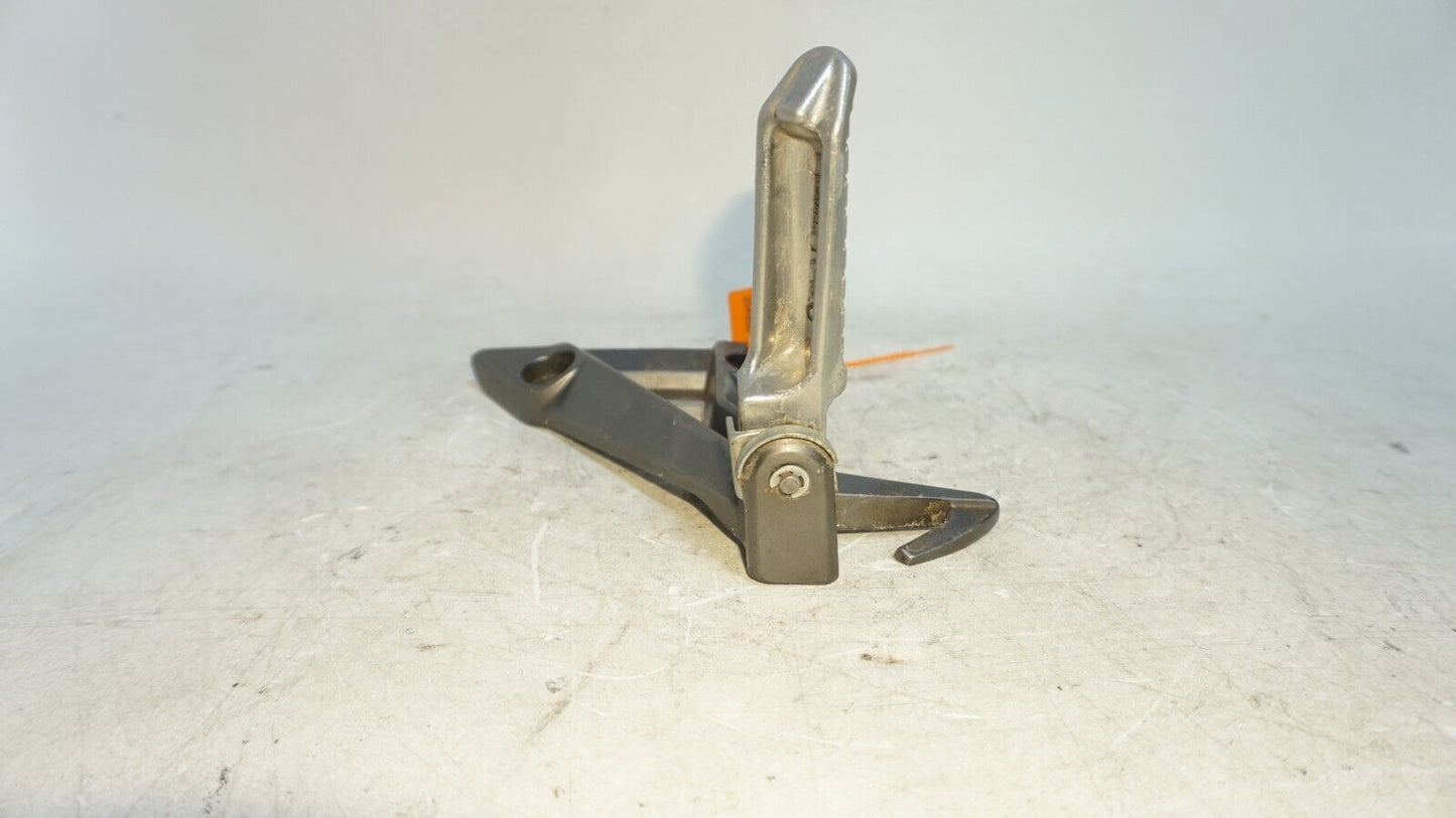 2013 - 17 KAWASAKI NINJA 300 EX300 LEFT REAR FOOT PEG 35063-0841 254950 OEM