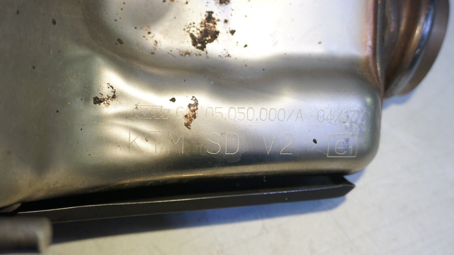 2017 KTM 1290 Super Duke GT Exhaust Mid Muffler Chamber 61405050000 160725 OEM