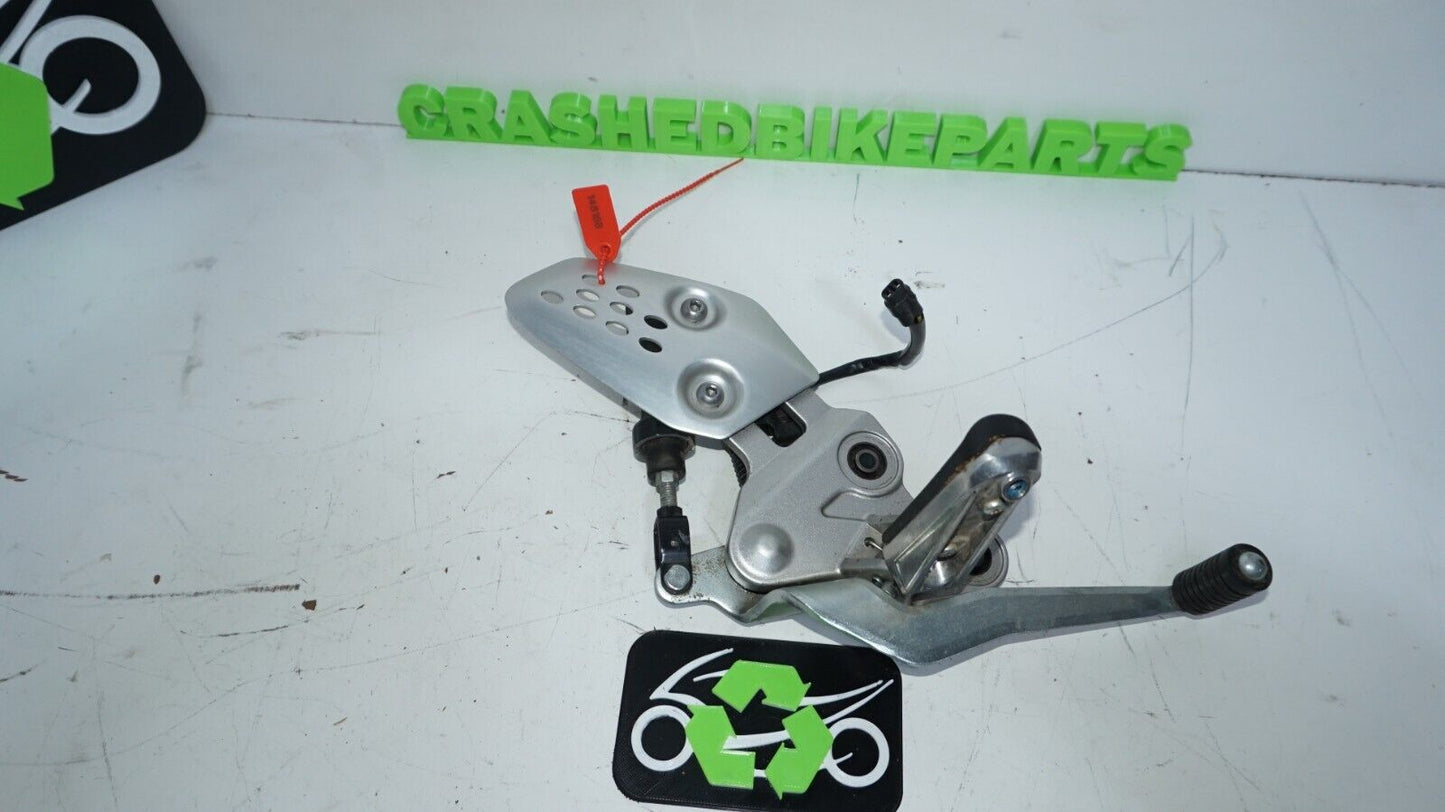 15-17 Yamaha FZ07 Oem Right Rearset Rear Set Foot Peg Bracket Mount 148168 OEM
