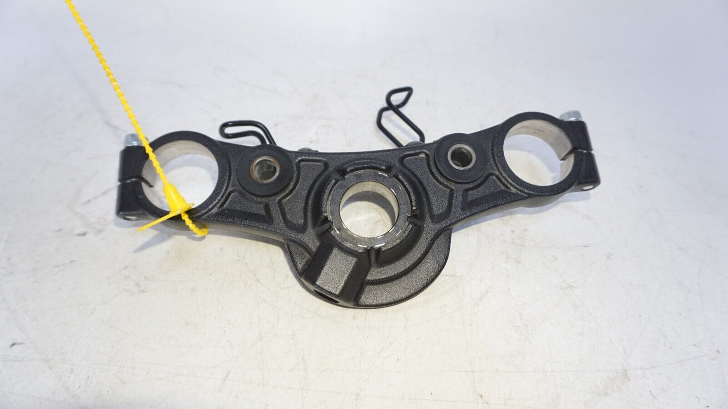 2022 17- 22 KAWASAKI NINJA 650 EX650 FORKS UPPER TRIPLE TREE CLAMP 239638 OEM
