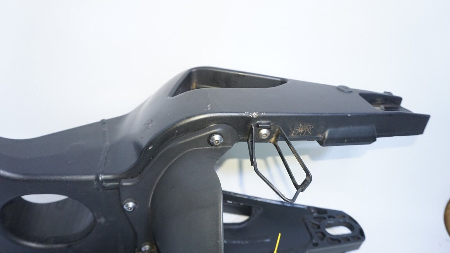 2009-2014 YAMAHA YZF R1 STRAIGHT REAR SWINGARM SUSPENSION SWING ARM 239400 OEM