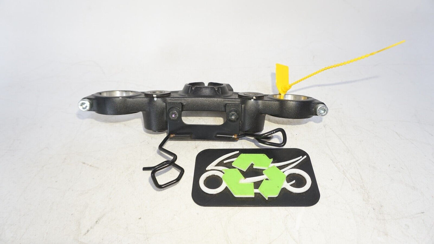 2022 17- 22 KAWASAKI NINJA 650 EX650 FORKS UPPER TRIPLE TREE CLAMP 239638 OEM