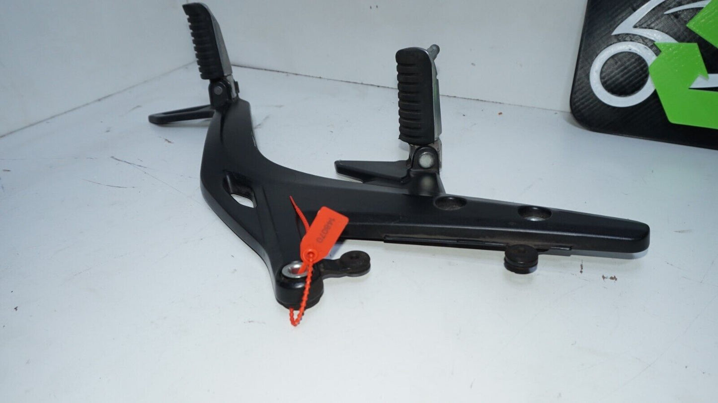 2012-2016 Kawasaki EX650 Ninja 650 OEM Left Side Rearset Foot Pegs 148070 OEM