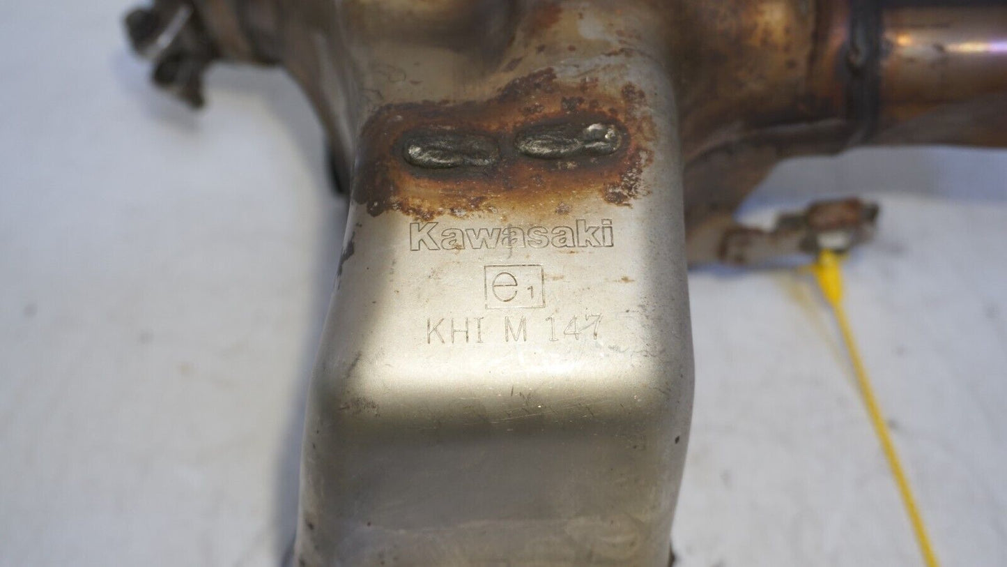 2013 - 2018 Kawasaki Ninja ZX6R 636 Exhaust Mid Pipe Muffler 239336 OEM