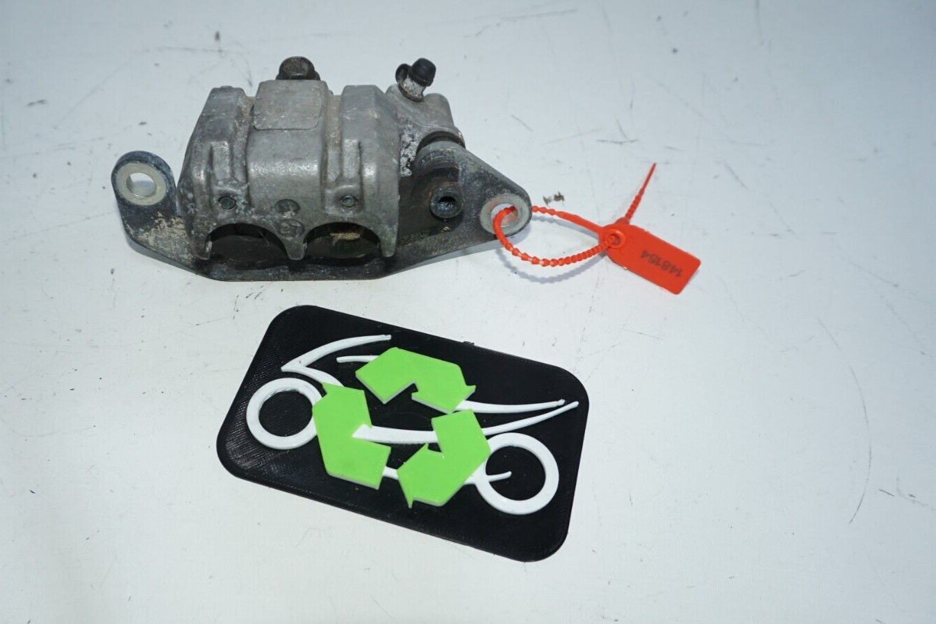 2007 07+ YAMAHA PHAZER 500 VENTURE SNOWMOBILE BRAKE CALIPER + Pads 148154 OEM