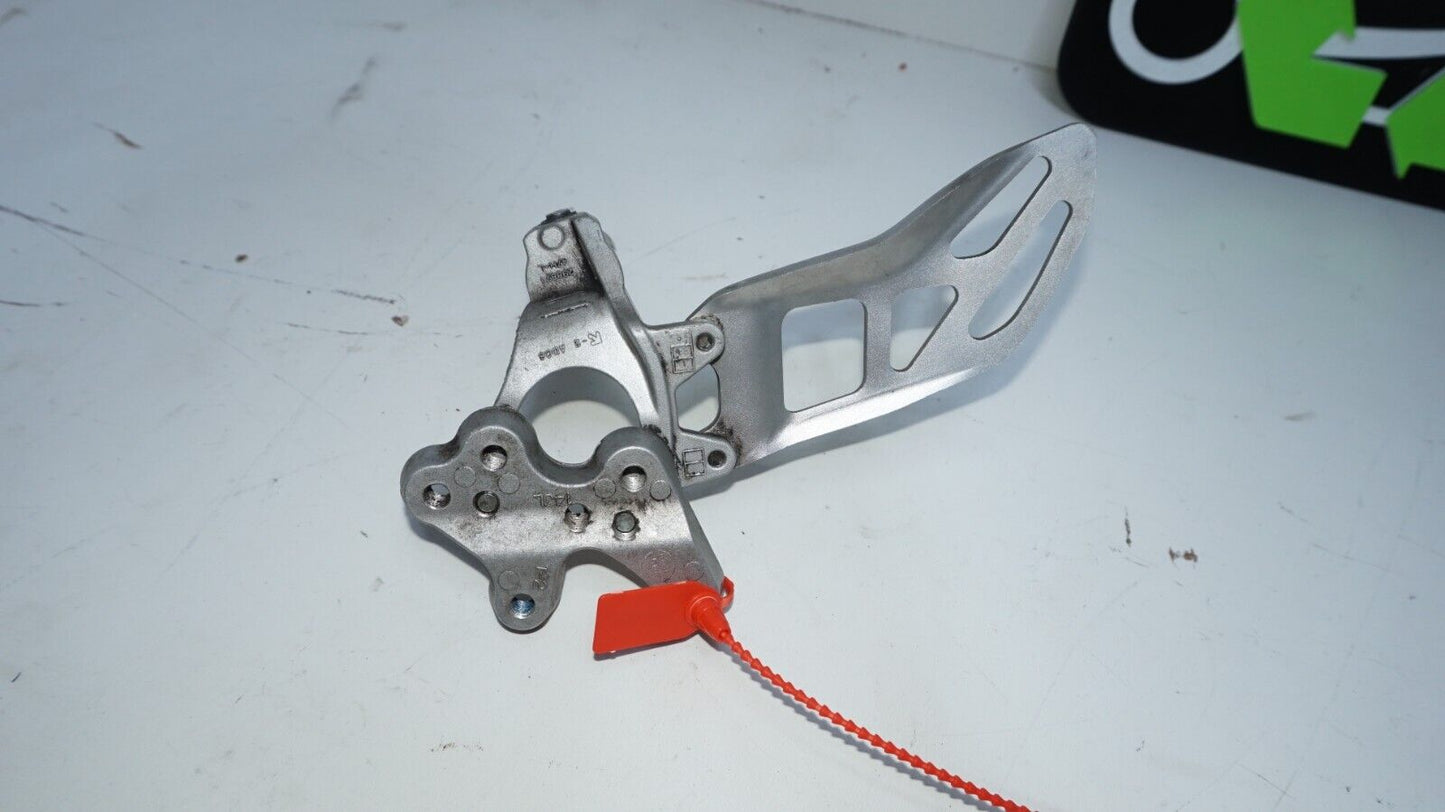 2012 - 16 Suzuki GSXR1000 Left front foot peg bracket rear set 148071 OEM