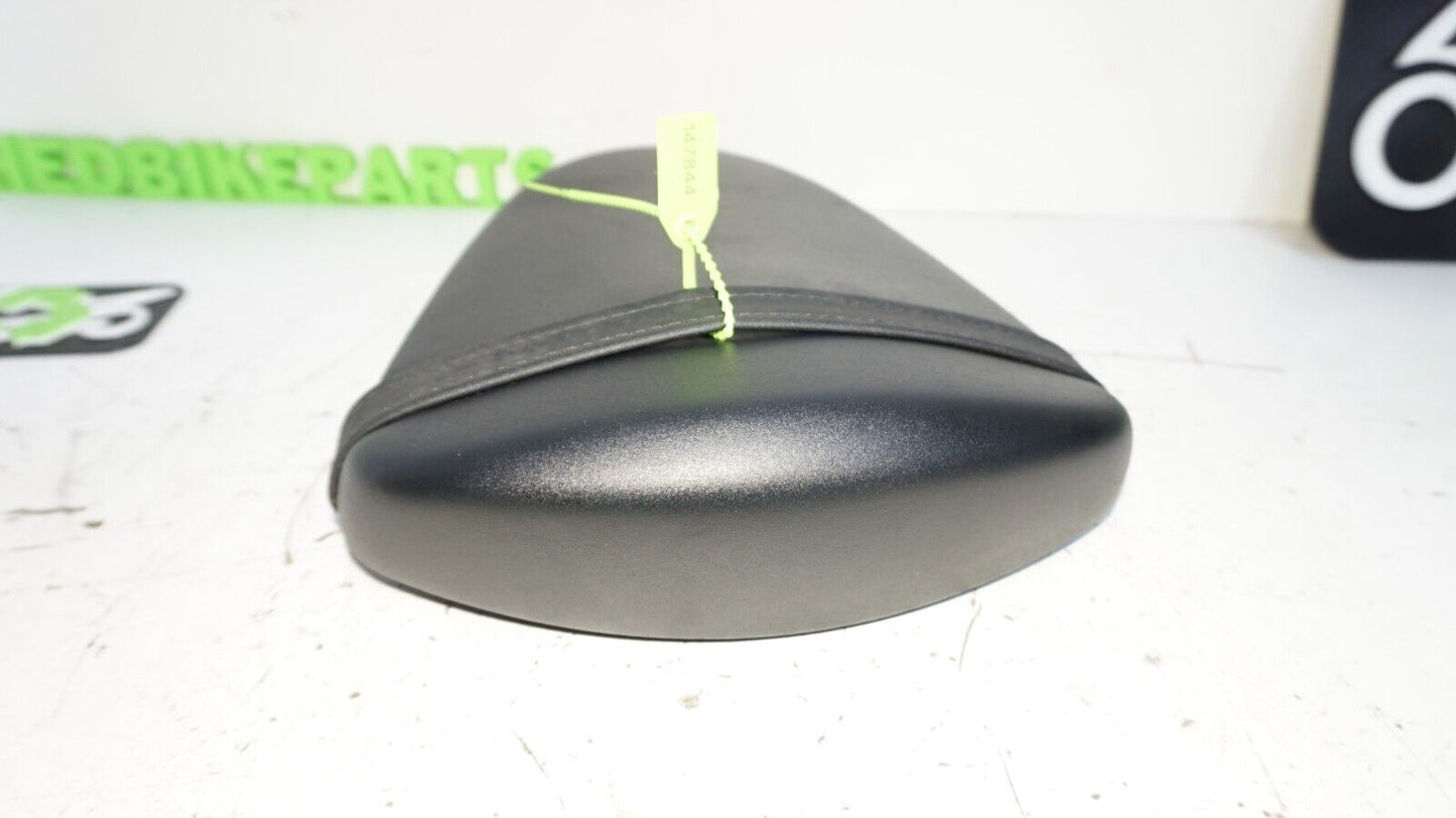 2007 2008 SUZUKI GSXR1000 REAR SEAT PASSENGER BACK CUSHION BLACK STOCK OEM