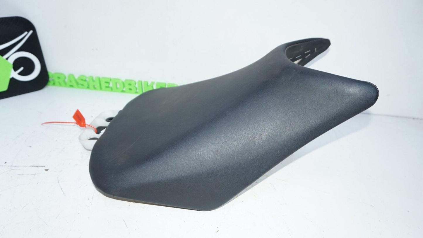 13-15 HONDA CBR500R FRONT DRIVERS SEAT PAD SADDLE PILLION 148498 OEM