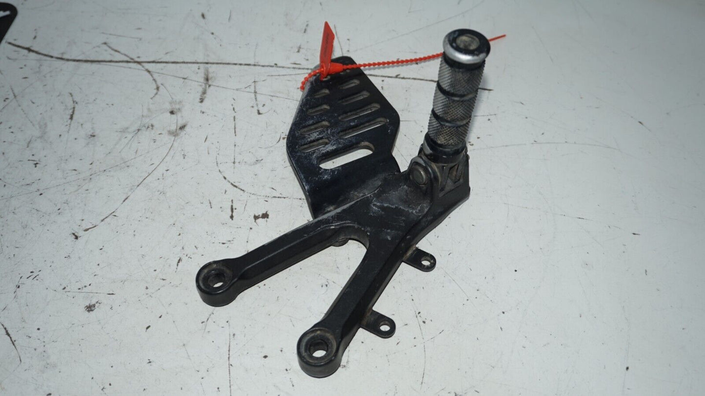 2006-11 Yamaha YZF R6 R6R Left Rearset Peg Bracket Black 148760 OEM