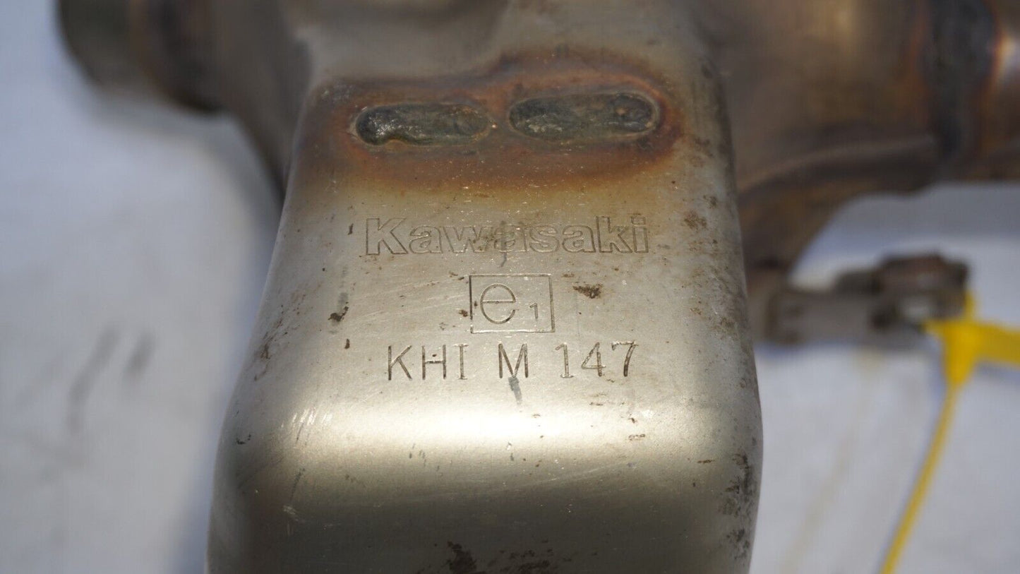 2013 - 2018 Kawasaki Ninja ZX6R 636 Exhaust Mid Pipe Muffler 239006 OEM