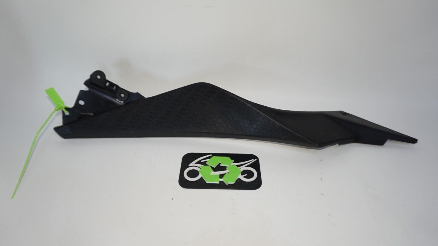 13-17 KAWASAKI NINJA 300 GAS TANK FUEL CELL COVER FAIRING 14092-0923 147351 OEM