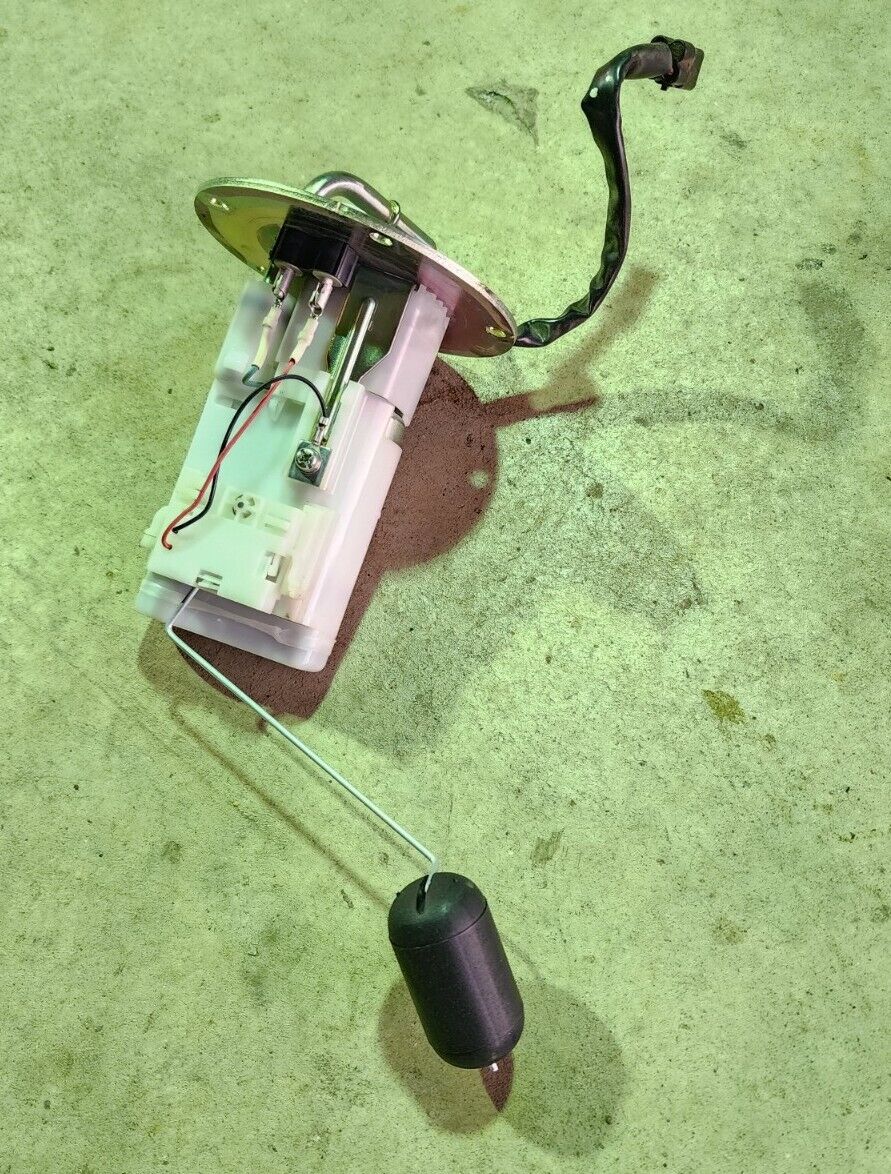 13-17 Kawasaki Ninja 300 EX300 Fuel Gas Pump OEM GOOD