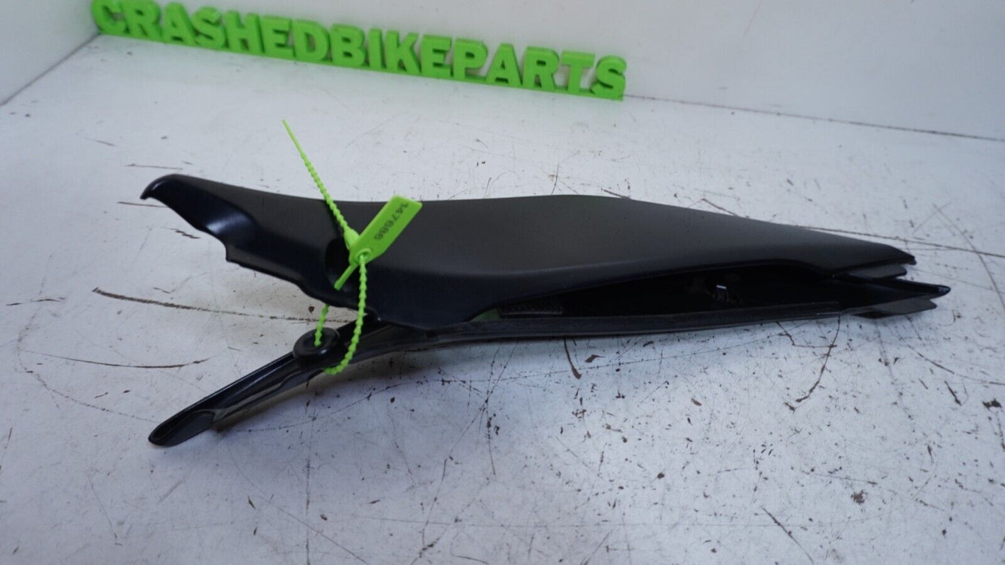 2005 06 Suzuki GSXR 1000 RIGHT LEFT FRAME SIDE COVER COWL PANEL TRIM 147686 OEM