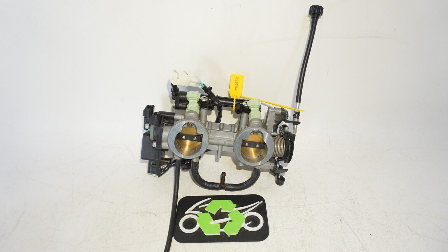 2022 17-23 KAWASAKI NINJA 650 EX650 THROTTLE BODY RAIL INJECTORS TPS 239704 OEM