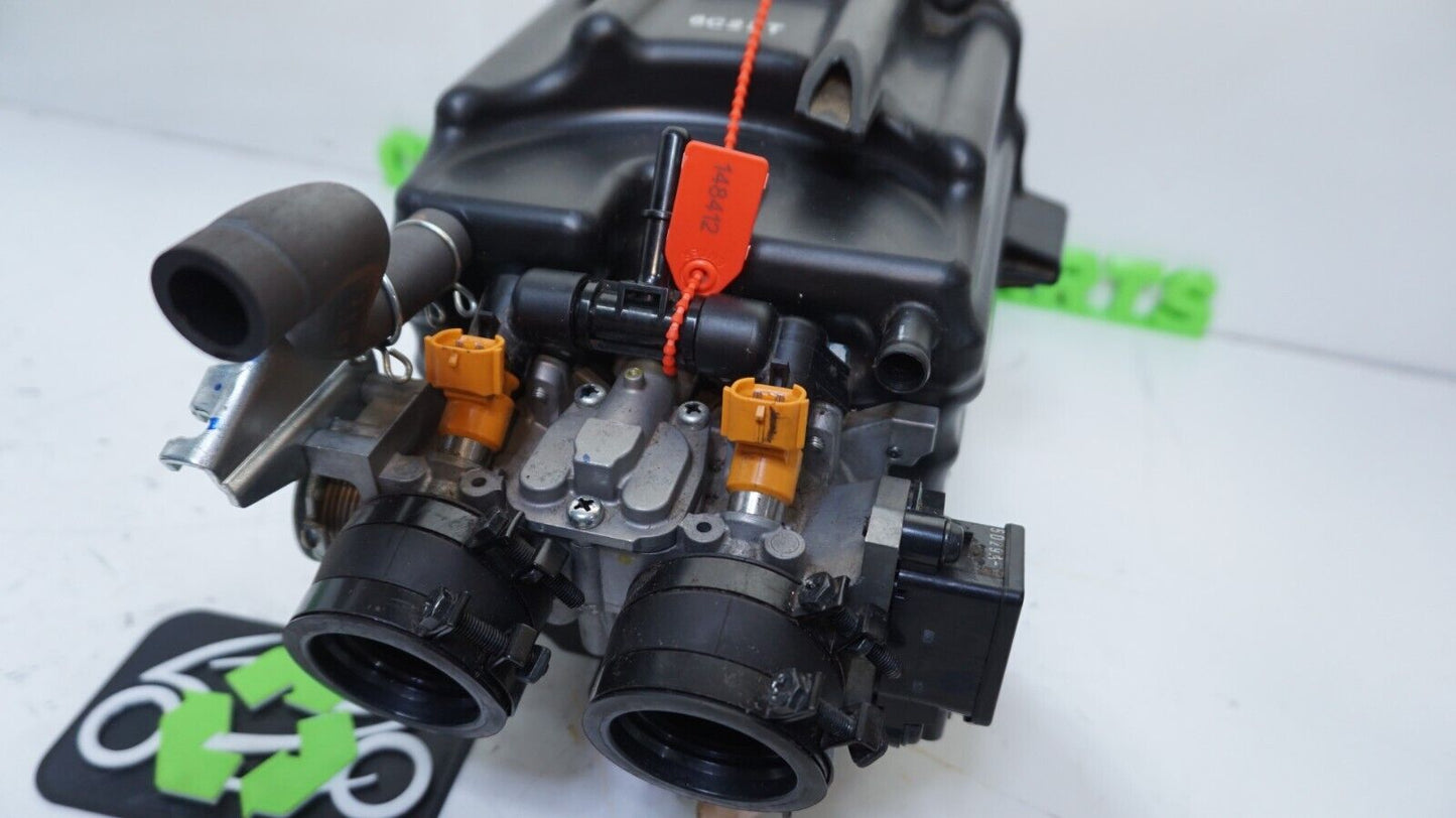 2016 17 18 Honda Cbr500r Main Fuel Injectors / Throttle Bodies AIRBOX 148412 OEM
