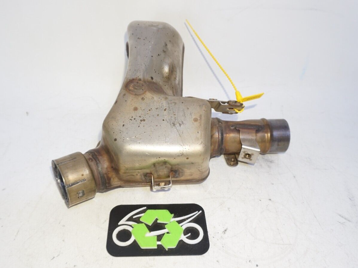 2013 - 2018 Kawasaki Ninja ZX6R 636 Exhaust Mid Pipe Muffler 239006 OEM