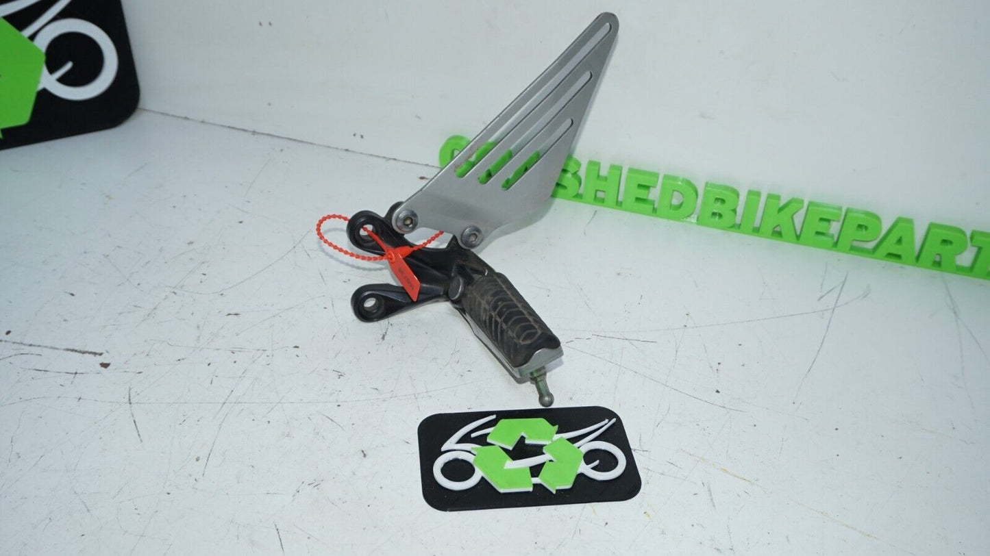 2008 - 2011 KAWASAKI NINJA ZX14 ZX14R LEFT REARSET REAR SET FOOT PEG 148738 OEM