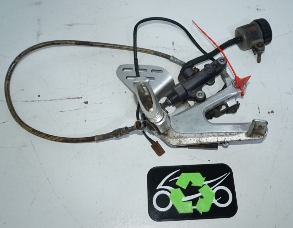 2005 03-05 Yamaha YZFR6 R6 Right Foot Rest Brake Pedal Peg Switch 148205 OEM