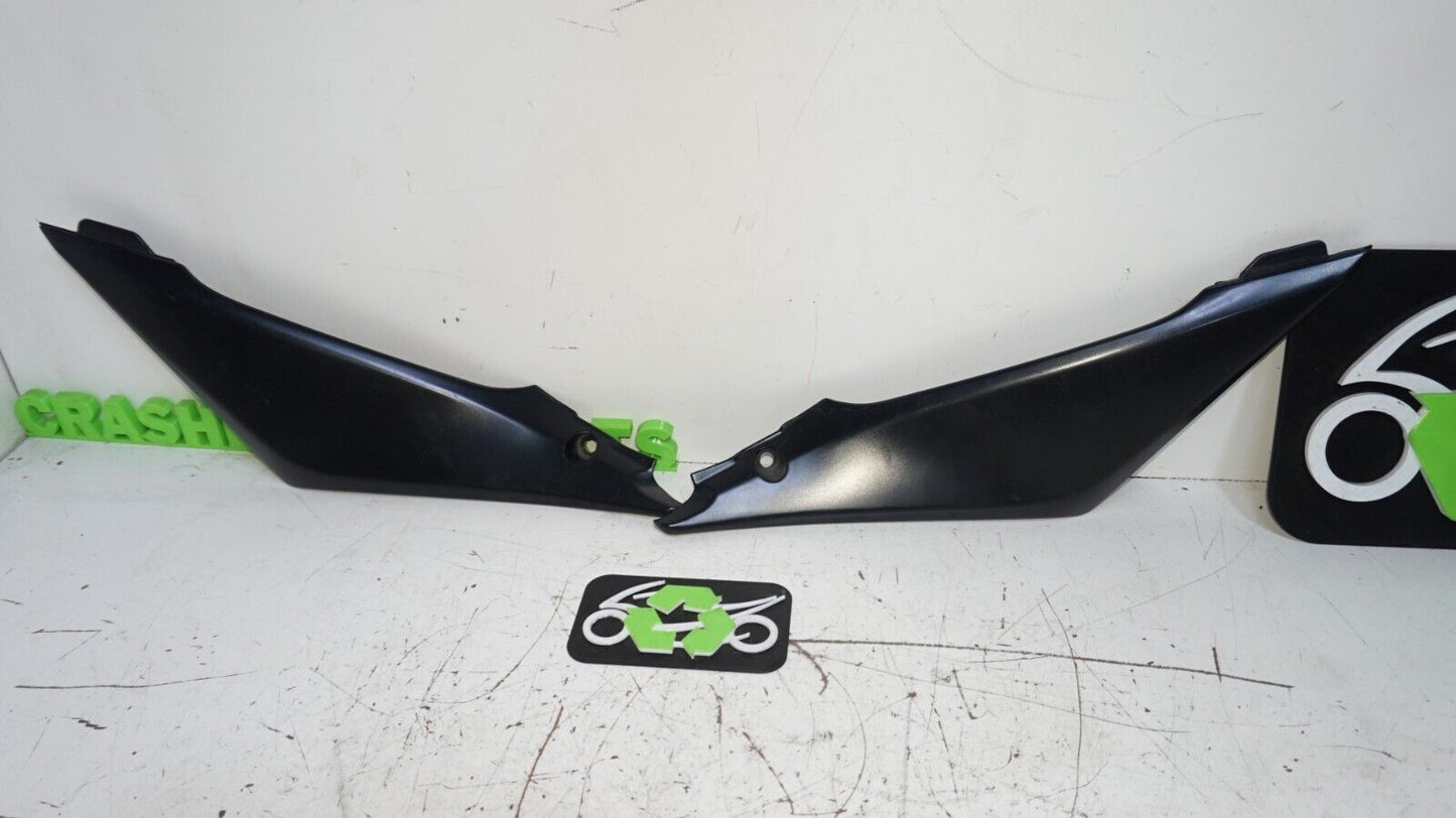 2005 06 Suzuki GSXR 1000 RIGHT LEFT FRAME SIDE COVER COWL PANEL TRIM 147686 OEM