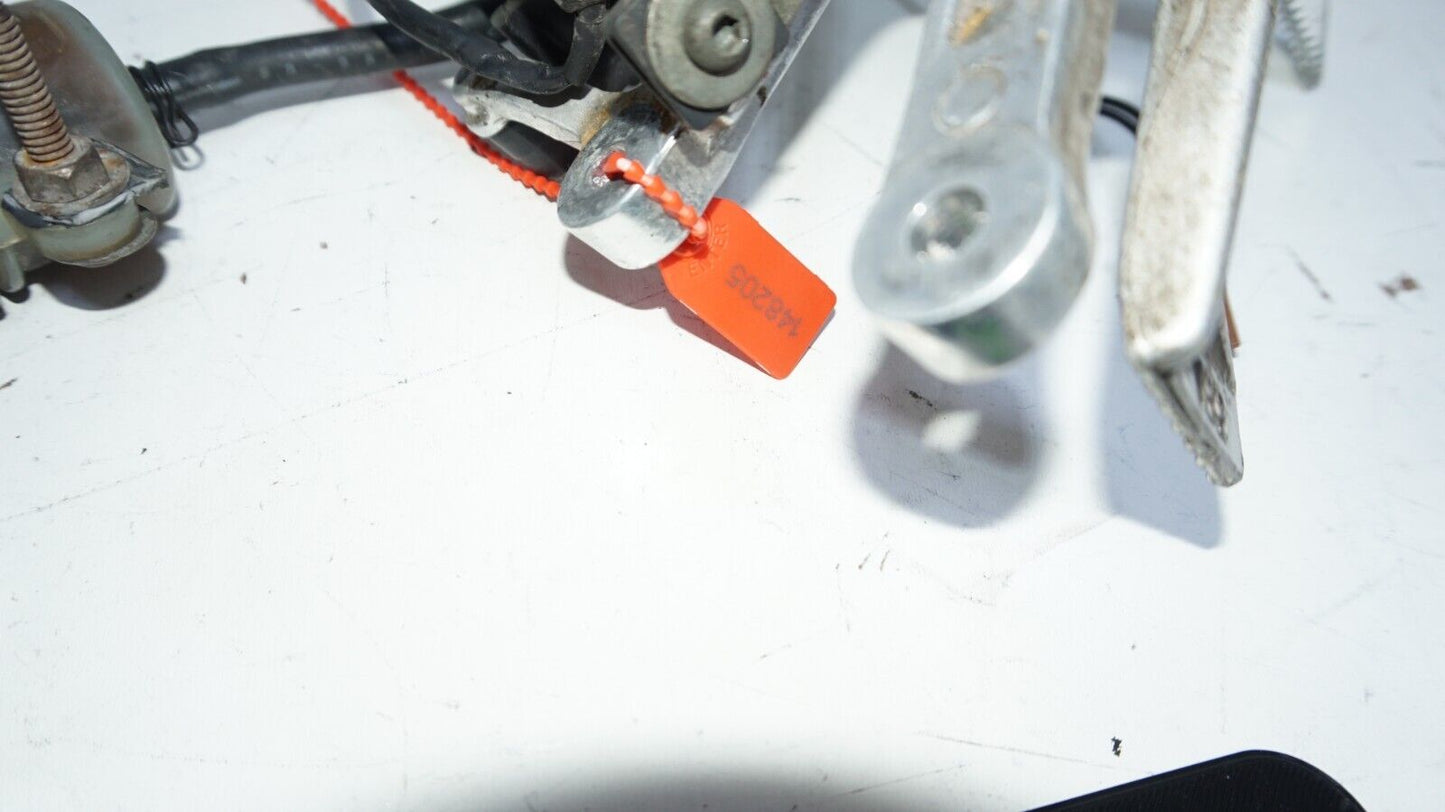 2005 03-05 Yamaha YZFR6 R6 Right Foot Rest Brake Pedal Peg Switch 148205 OEM