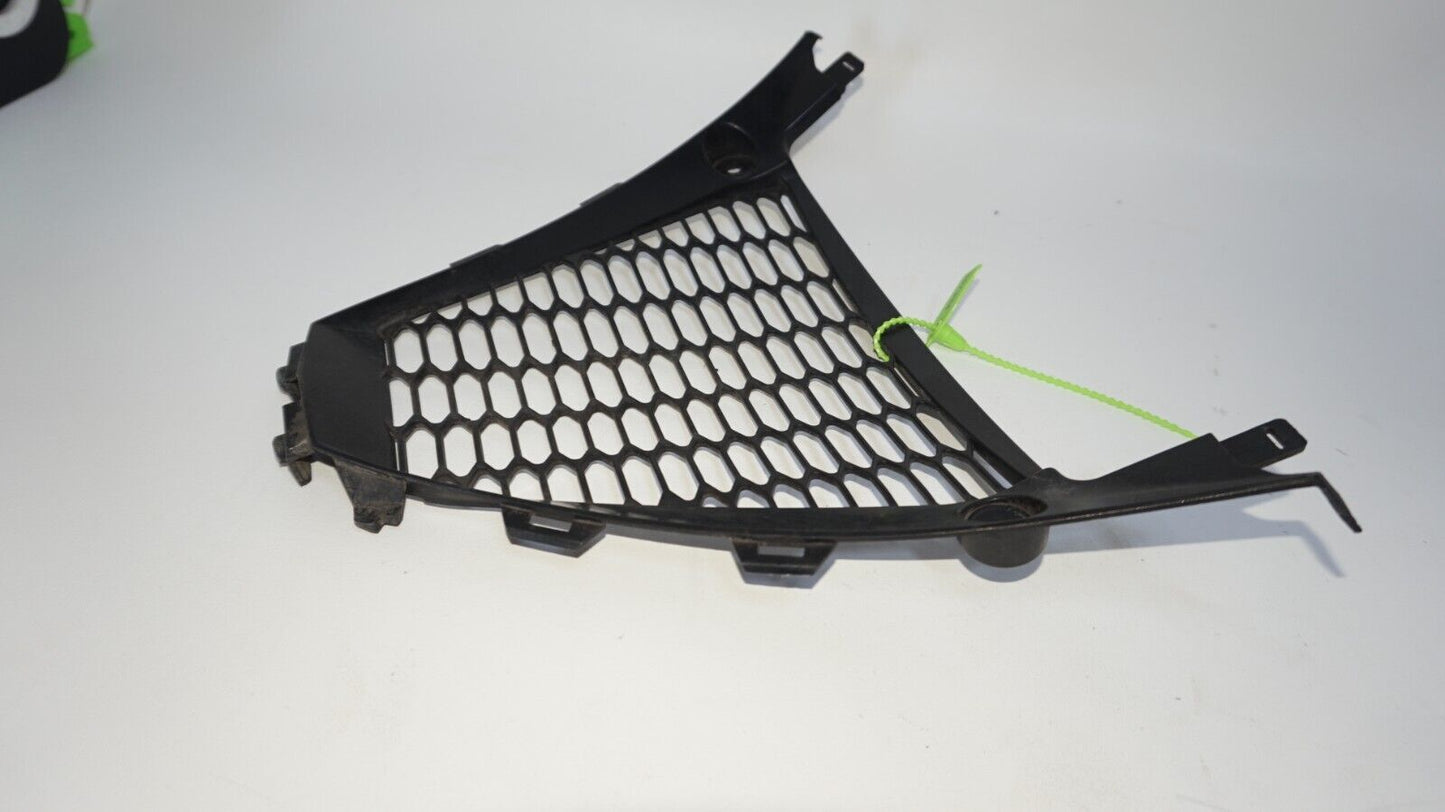 2007 2008 SUZUKI GSXR 1000 OEM FRONT LOWER INNER EXHAUST FAIRING 147334 OEM