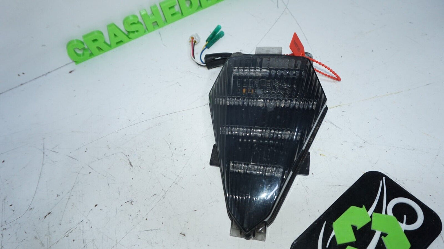 06-07 YAMAHA YZF R6 YZF R6 OEM Rear Tail Light Smoke LED BRAKE LIGHT 148735 OEM