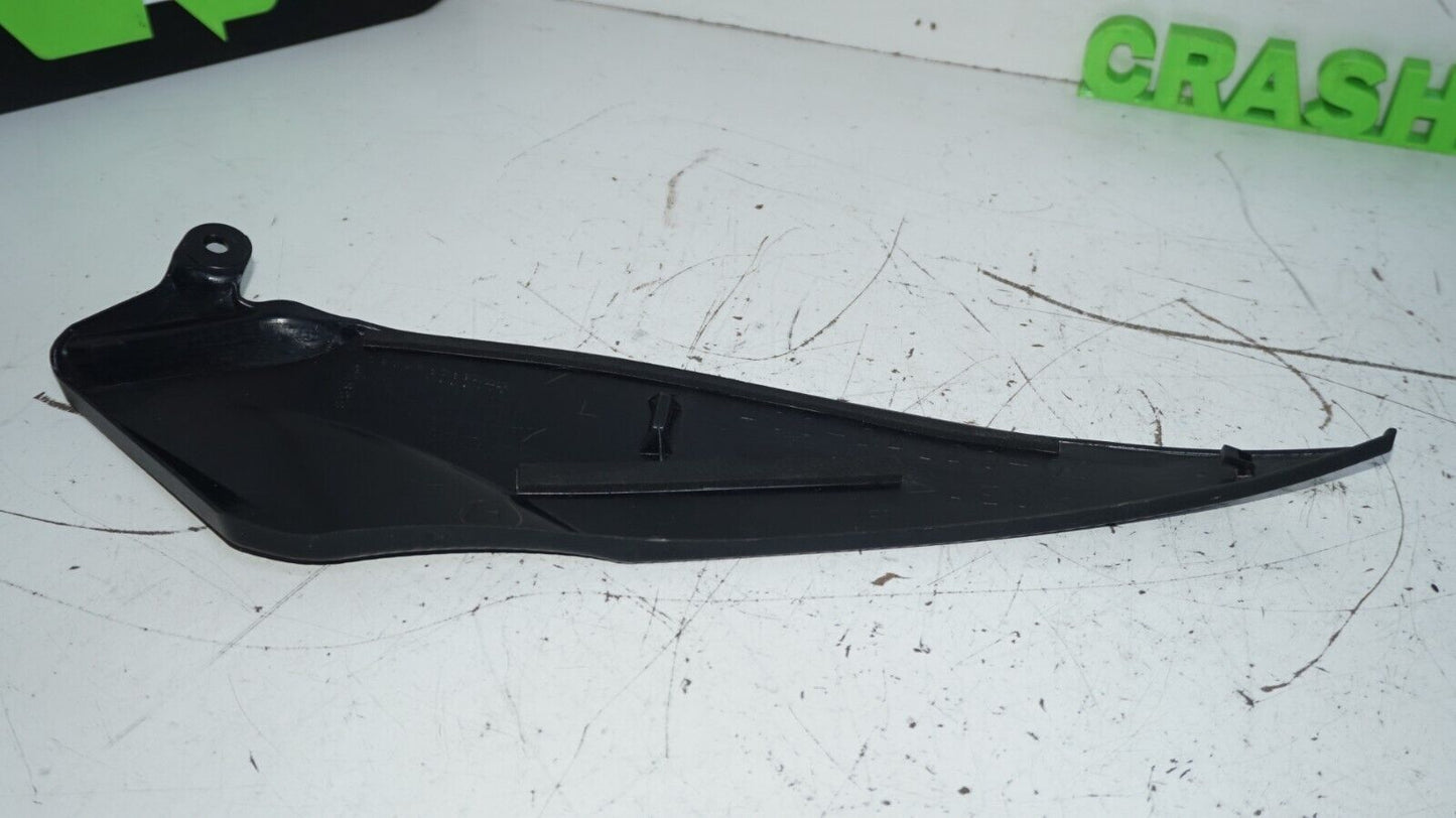 2007 2008 YAMAHA YZF R1 Left Tank COWL PANEL TRIM 4C8-24129-00 148789 OEM