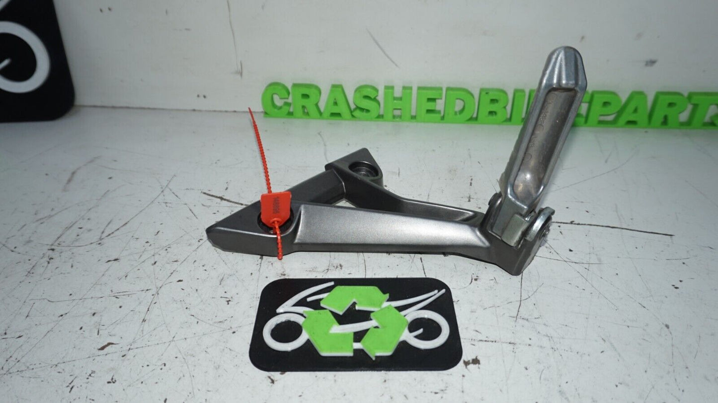 2013 - 17 KAWASAKI NINJA 300 EX300 LEFT REAR FOOT PEG 35063-0841 148895 OEM