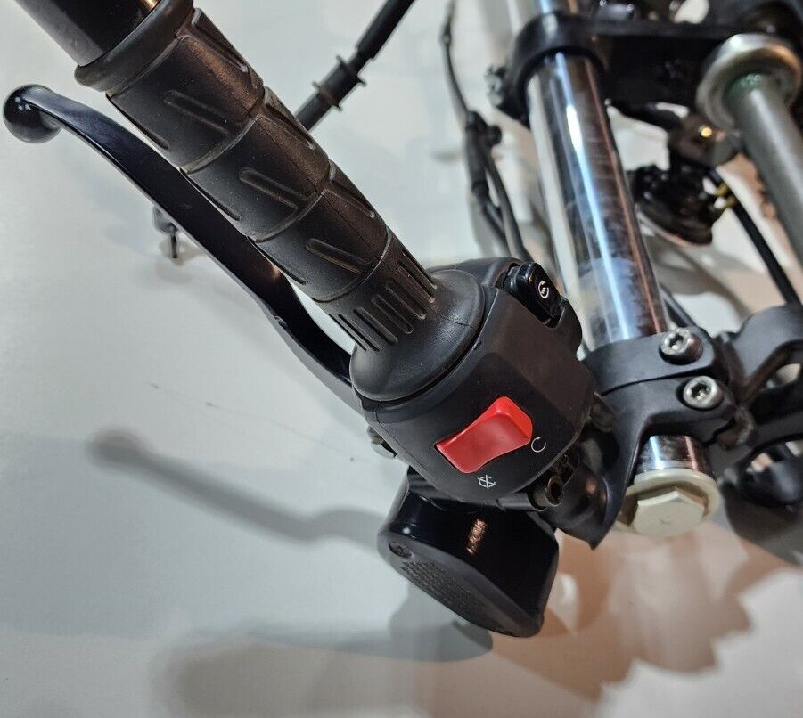 18 19 20 21 KAWASAKI NINJA 400 EX400 FORKS SUSPENSION TREE CLIP ON Brake Switch