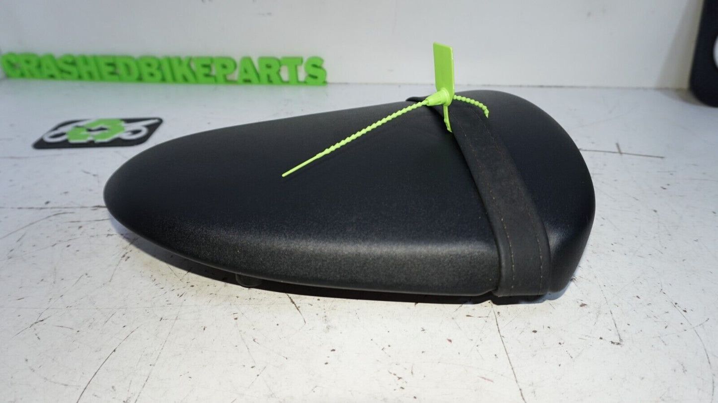 2007 2008 SUZUKI GSXR1000 REAR SEAT PASSENGER BACK CUSHION BLACK STOCK OEM