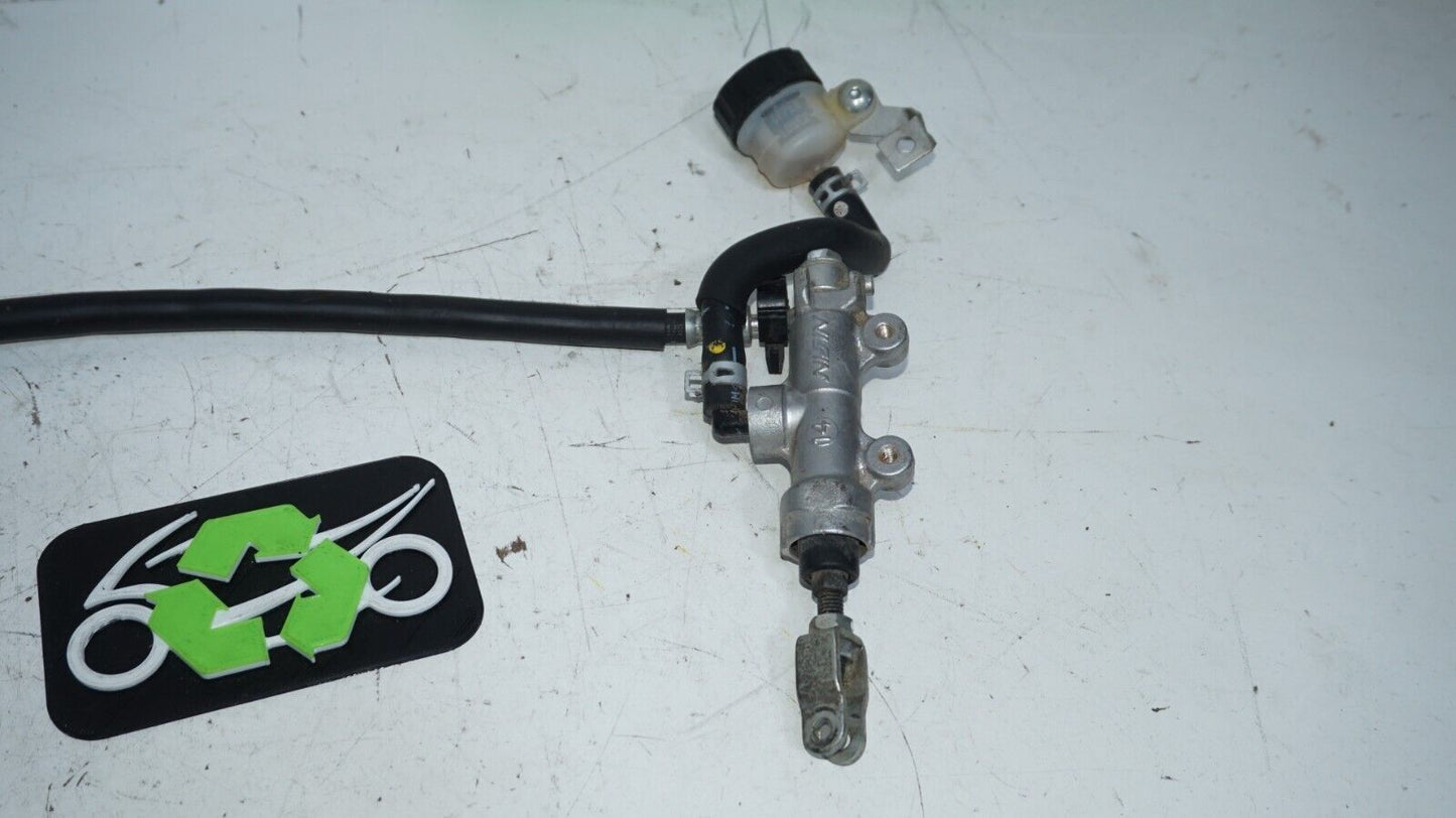 2009 -2016 SUZUKI GSXR 1000 REAR BACK BRAKE CALIPER LINE BRAKE MASTER148519 OEM