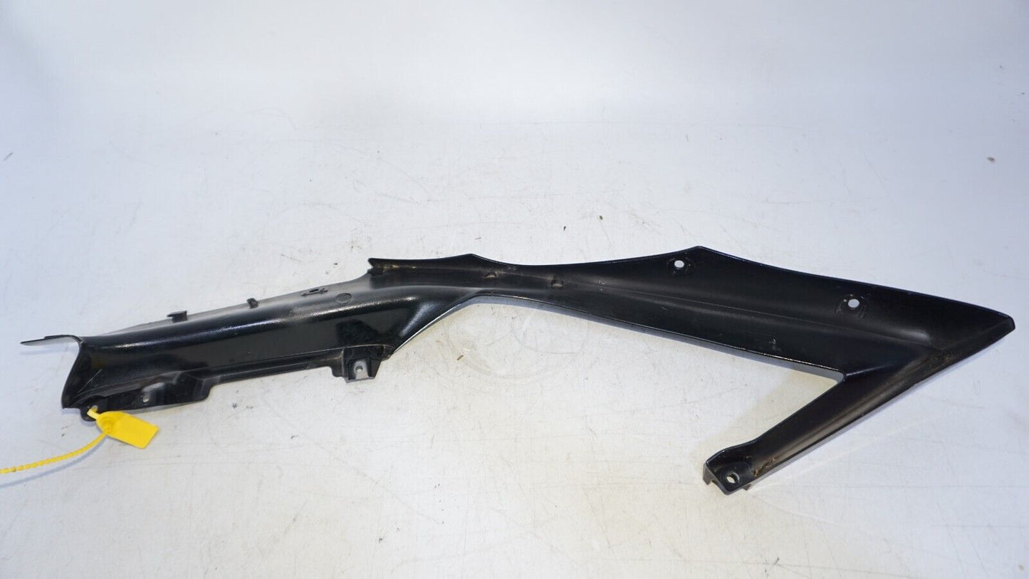 2007 2008 Yamaha YZF R1 Right Side Mid Fairing Cover 4C8-2117W-00 239673 OEM