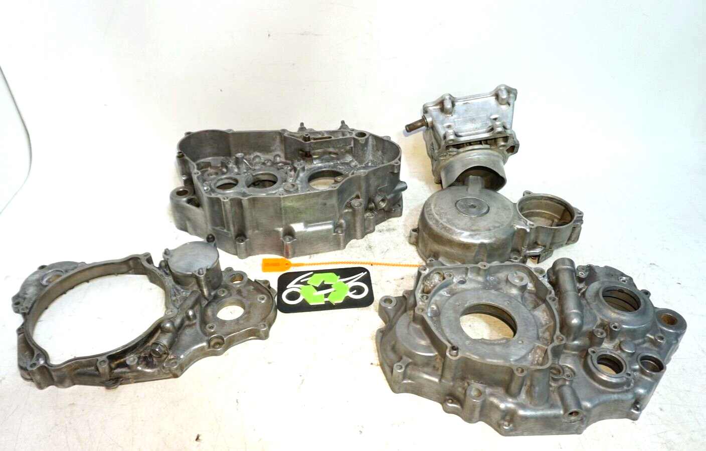 05-21 SUZUKI DRZ 400 LEFT RIGHT ENGINE MOTOR CRANKCASE CRANK CASES BLOCK 154883