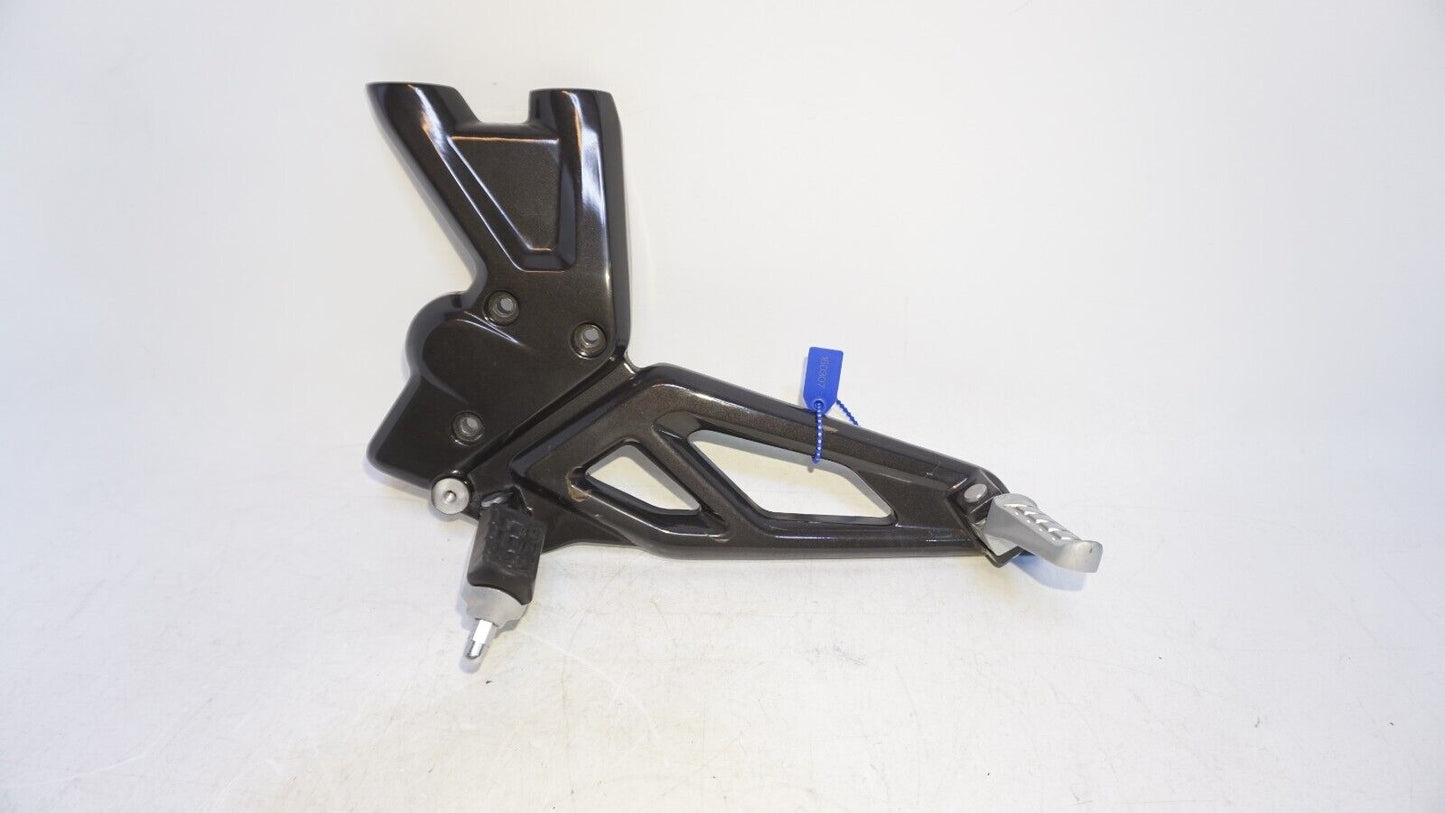 2022 BMW G310R 16-22 OEM FRONT LEFT FOOT PEG BRACKET 160307 OEM