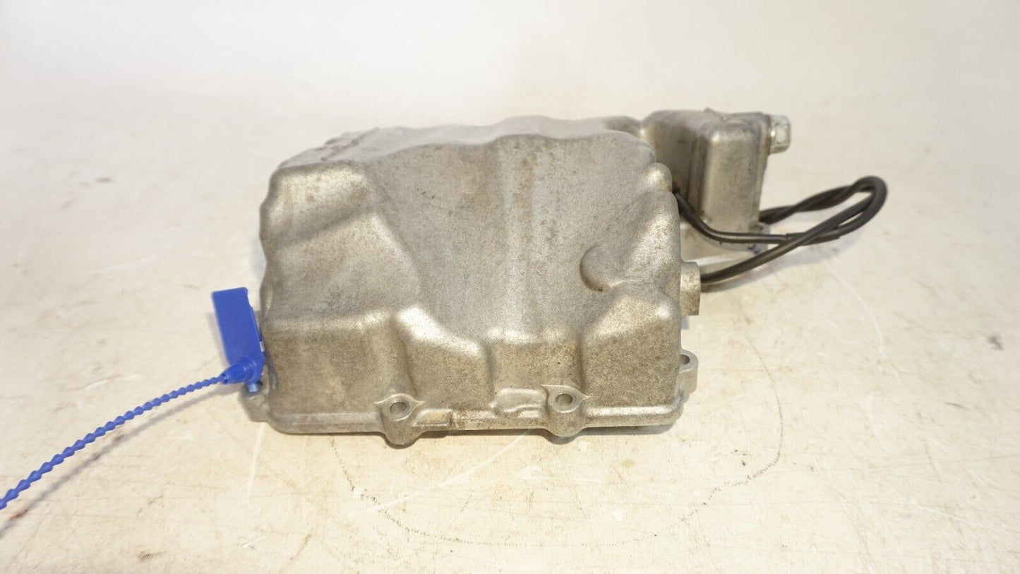 2009 -17  Yamaha Fz6r Engine Oil Pan Motor Bottom Cover 160468 ORIGINAL OEM