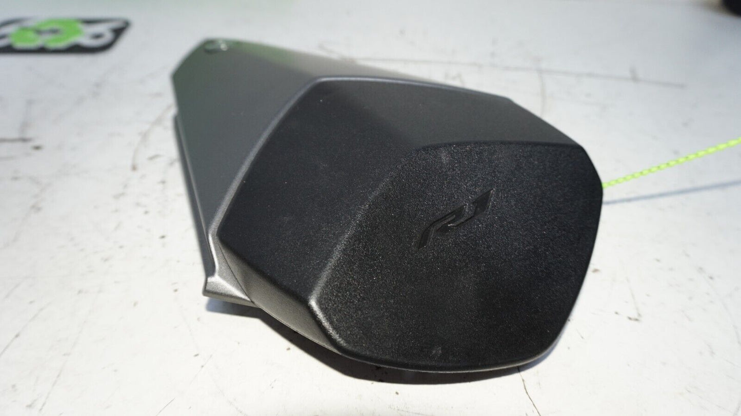 2015 - 2022 YAMAHA YZF-R1 YZF R1 REAR PASSENGER SEAT COWL Cover GRAY 147926 OEM