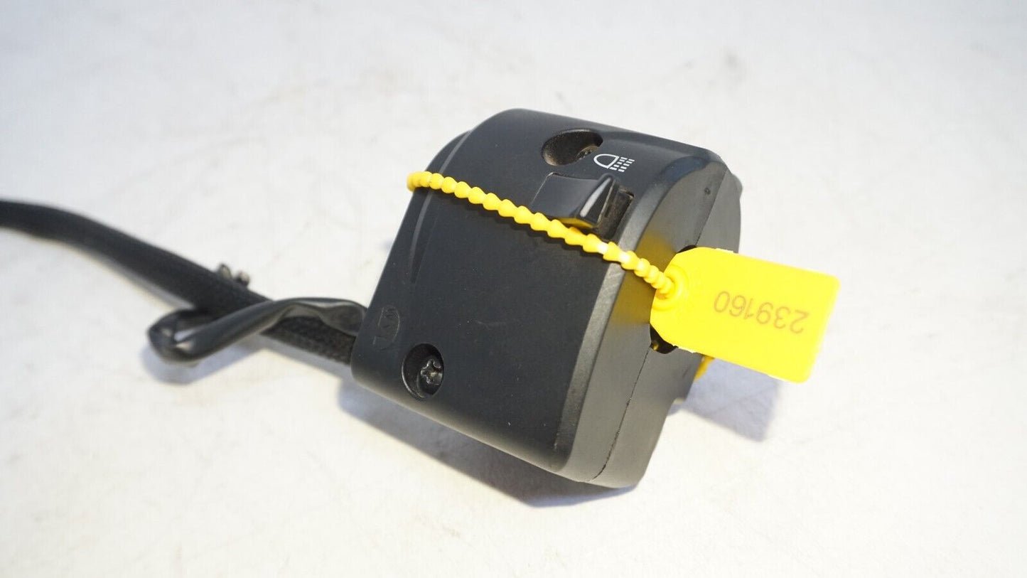 CFMoto CF-Moto PAPIO Light LEFT switch  TURN SIGNAL  -Only 12 Miles! 239160 OEM