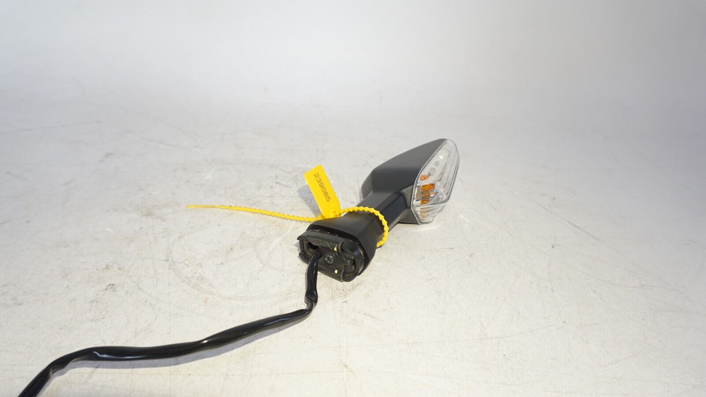 OEM 2018-2023 KAWASAKI RIGHT HAND TURN SIGNAL Z900 RS NINJA 400 ZX-6R 239085 OEM