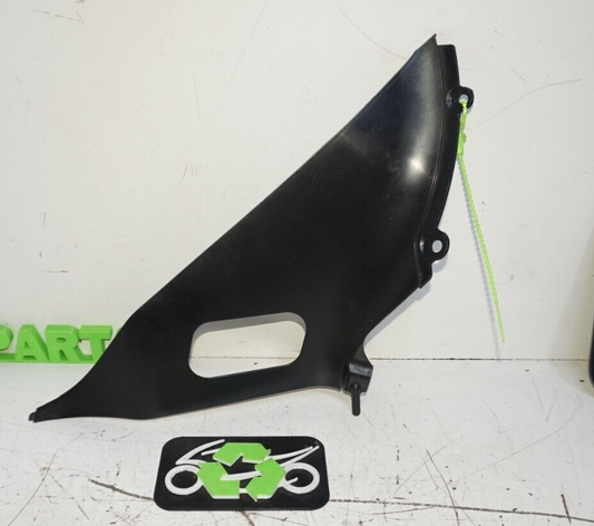 08 09 Suzuki GSXR 600 750 RIGHT FRONT SIDE PANEL COWL TRIM 94461-37H0 147727 OEM