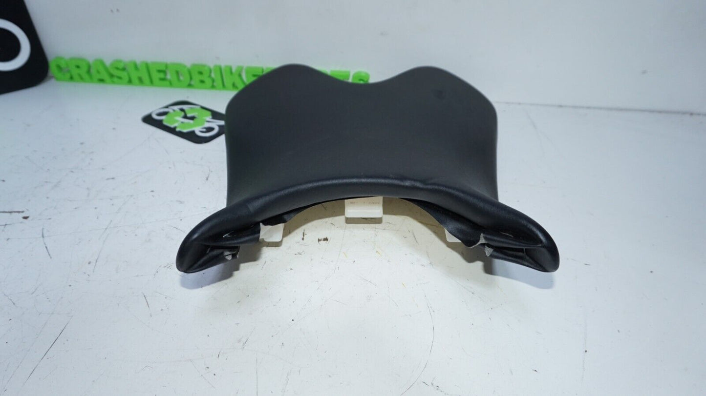 2008-2016 YAMAHA YZF R6 R6R OEM FRONT DRIVERS SEAT PAD SADDLE 148490 OEM