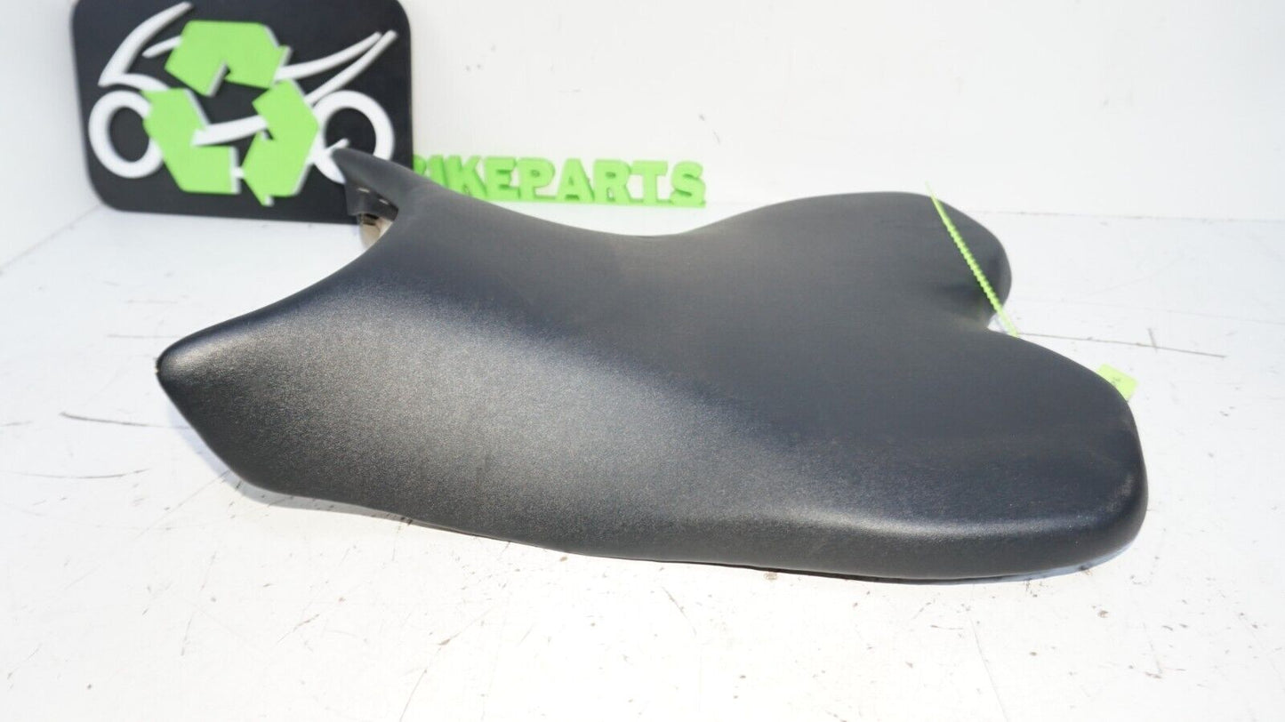 2009 - 14 Yamaha yzf R1 FRONT DRIVERS SEAT PAD SADDLE 14B-24710-00-00 147888 OEM