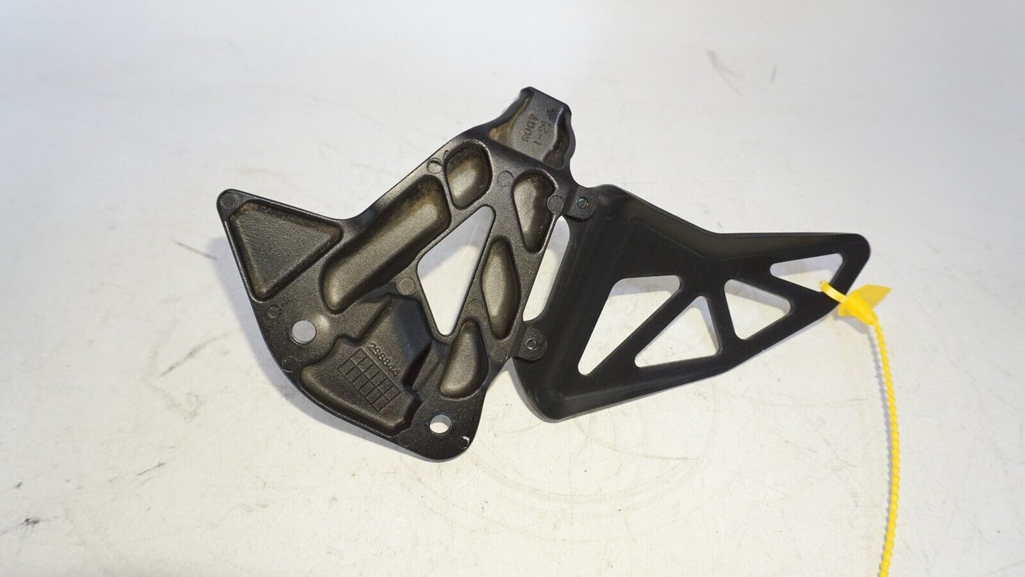 2023 17-23 SUZUKI GSXR 1000 LEFT REARSET REAR SET DRIVER FOOT PEG 239417 OEM