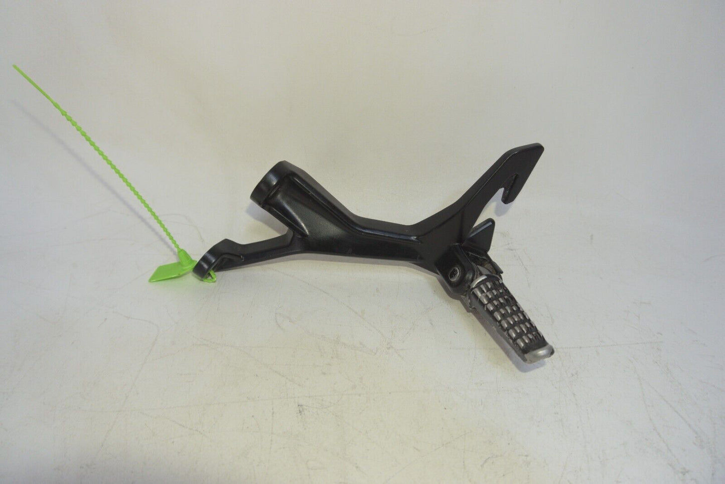 KAWASAKI NINJA 400 EX400 LEFT REAR PASSENGER FOOT PEG 18-23 147293 OEM