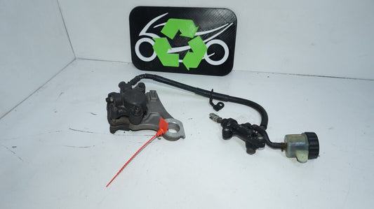 2004-2006 Yamaha R1 YZFR1 Rear Back Brake Caliper Master Cylinder 148049 148153