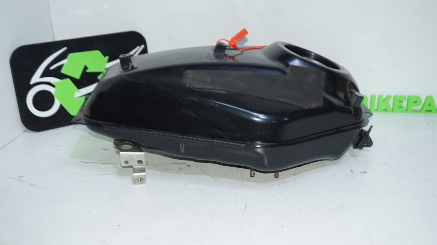 15-17 2017 YAMAHA FZ-07 FZ07 GAS TANK FUEL CELL PETROL 2015 2016 2017 148944 OEM