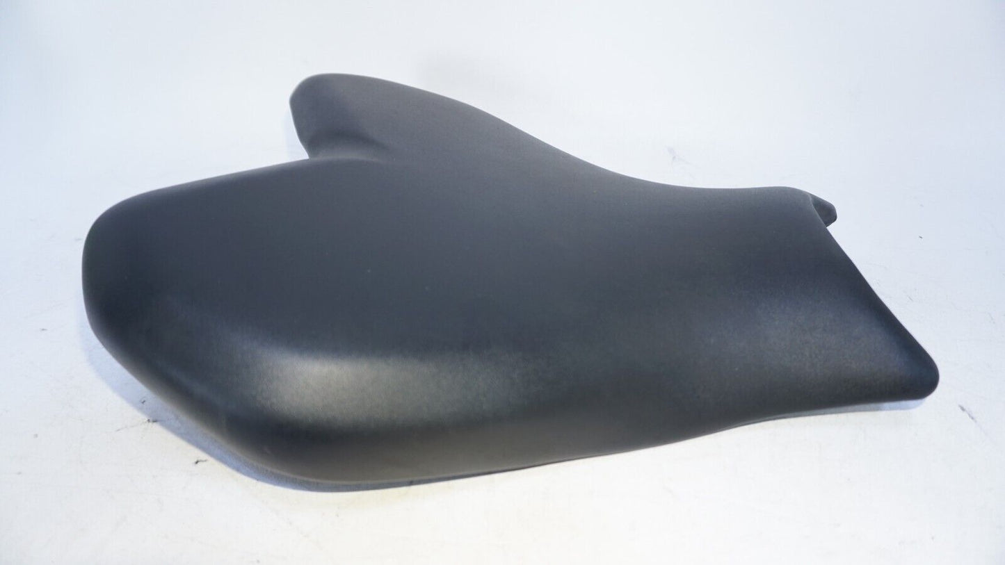 2022 23 YAMAHA YZF R7 OEM FRONT DRIVER RIDER SEAT PAD SADDLE 239493 OEM