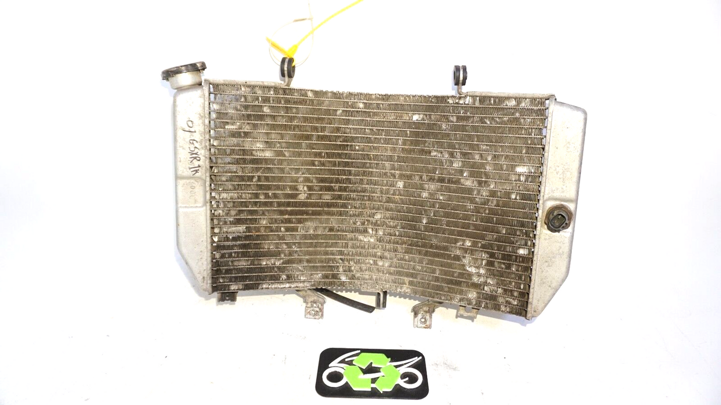 2001 2002 SUZUKI GSXR 1000 STRAIGHT ENGINE RADIATOR COOLER COOLING 239012 OEM